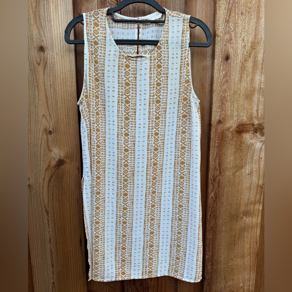 Sleeveless Geometric Pattern Tunic Top